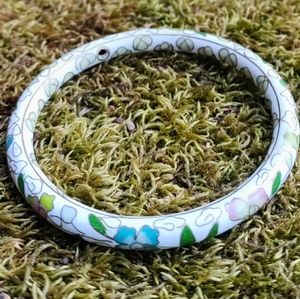 White Cloisonne & Multi Colored Floral Design Vintage Bangle Bracelet